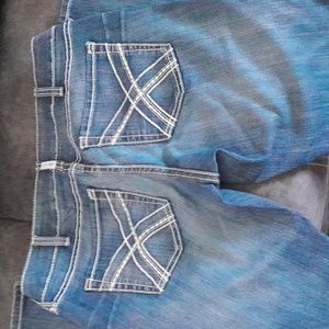 Ariat 31 L women's boot cut jeans.